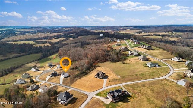240 Summer Glenn Lane, Loudon, TN 37774