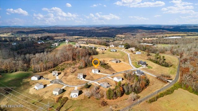 240 Summer Glenn Lane, Loudon, TN 37774