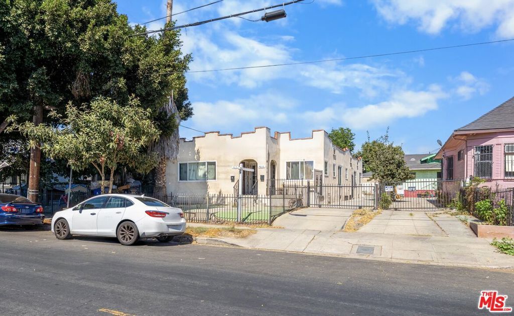 Image 1 of property listing at 4614 Wall Street, Los Angeles, CA 90011