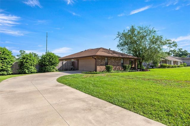 2045 SE 32ND STREET, Ocala, FL 34471
