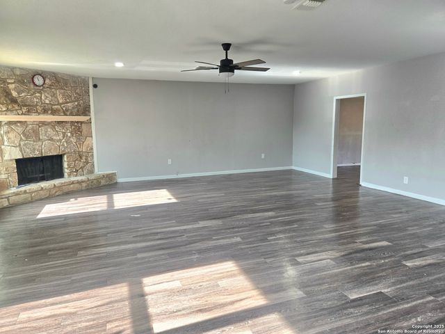 303 Avenue D, Converse, TX 78109