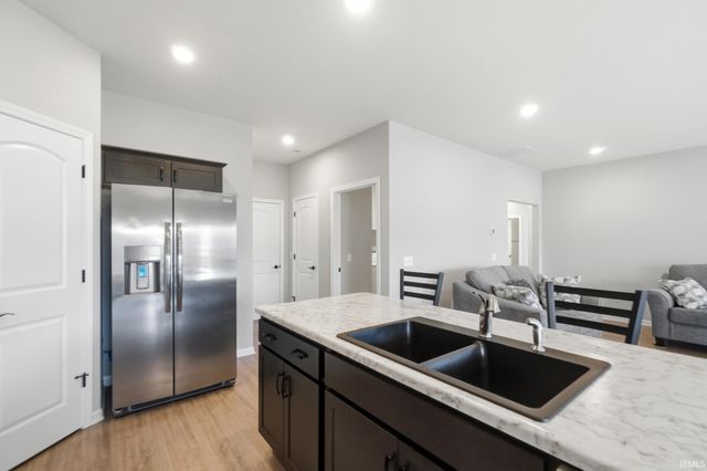 14719 Verona Lakes Passage, Fort Wayne, IN 46814