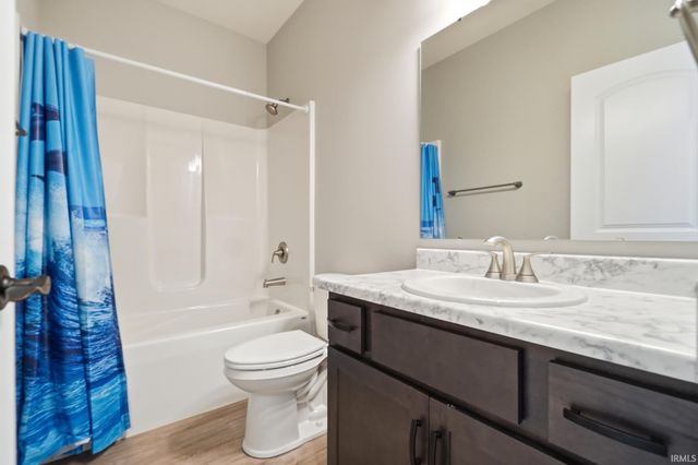 14719 Verona Lakes Passage, Fort Wayne, IN 46814
