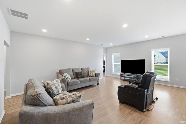 14719 Verona Lakes Passage, Fort Wayne, IN 46814