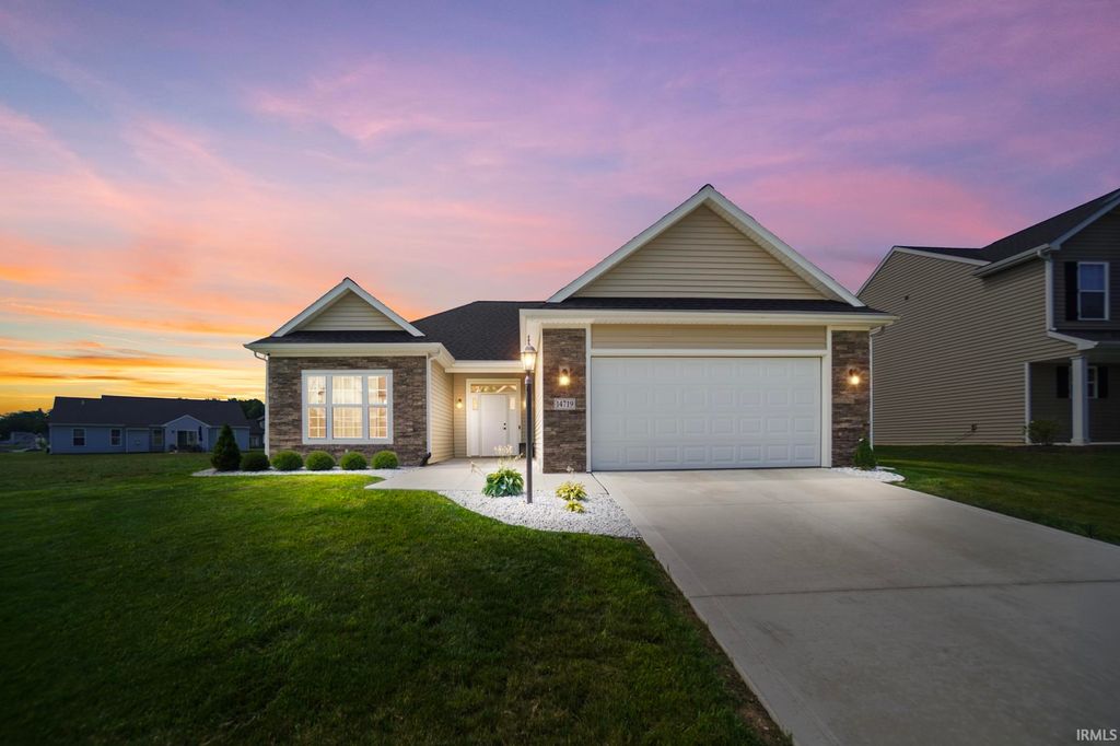 14719 Verona Lakes Passage, Fort Wayne, IN 46814