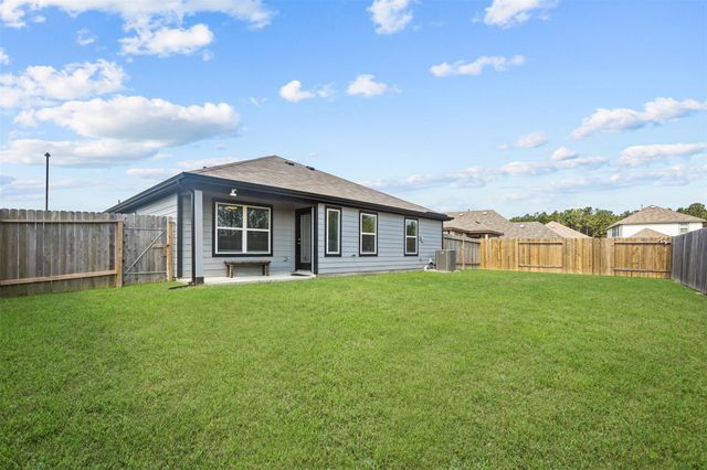 30290 Kingston Heath Drive, Cleveland, TX 77327