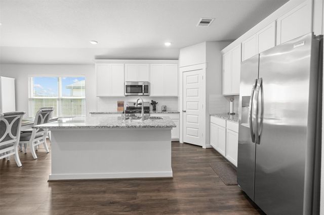 30290 Kingston Heath Drive, Cleveland, TX 77327