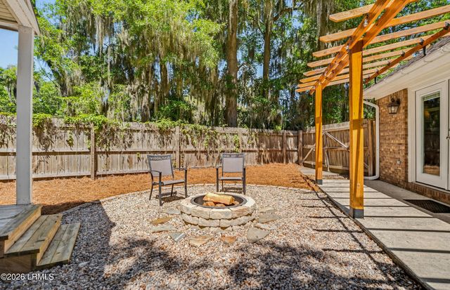 2406 Grinkley Court, Port Royal, SC 29935