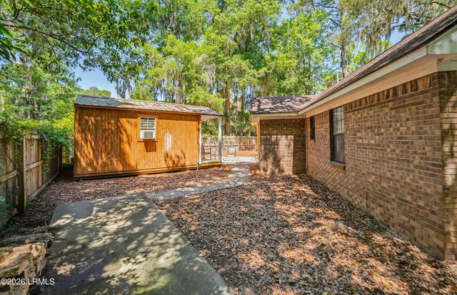2406 Grinkley Court, Port Royal, SC 29935