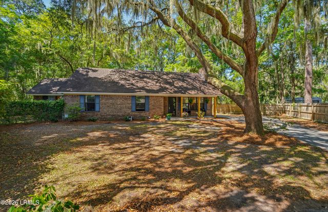 2406 Grinkley Court, Port Royal, SC 29935