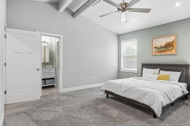 5704 Gloucester LN A, Austin, TX 78723