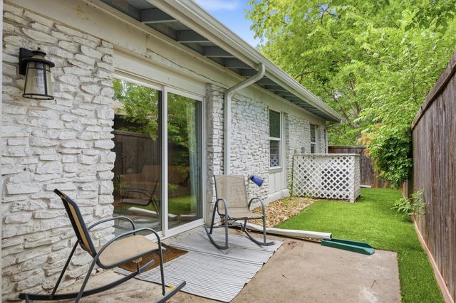 5704 Gloucester LN A, Austin, TX 78723