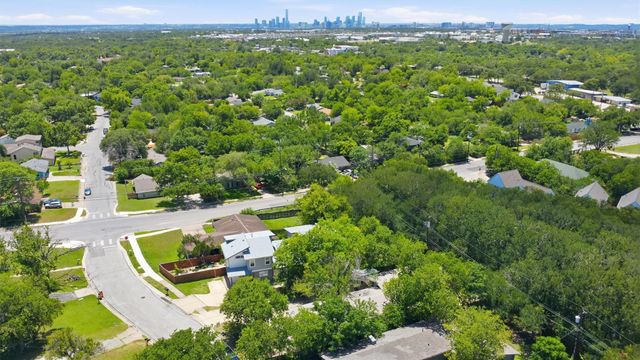 5704 Gloucester LN A, Austin, TX 78723