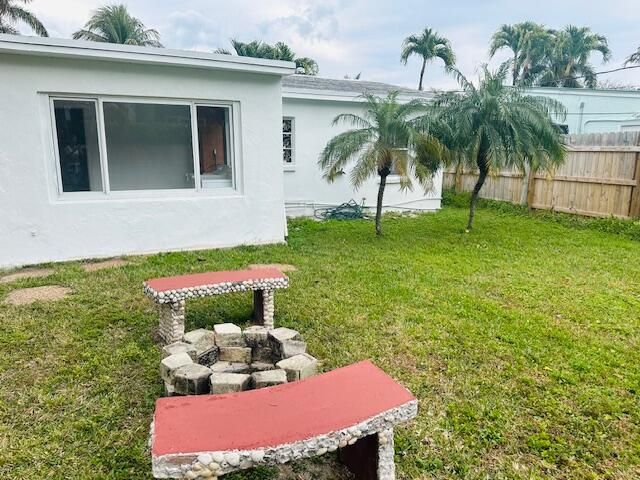 640 Oak Street, Boynton Beach, FL 33435