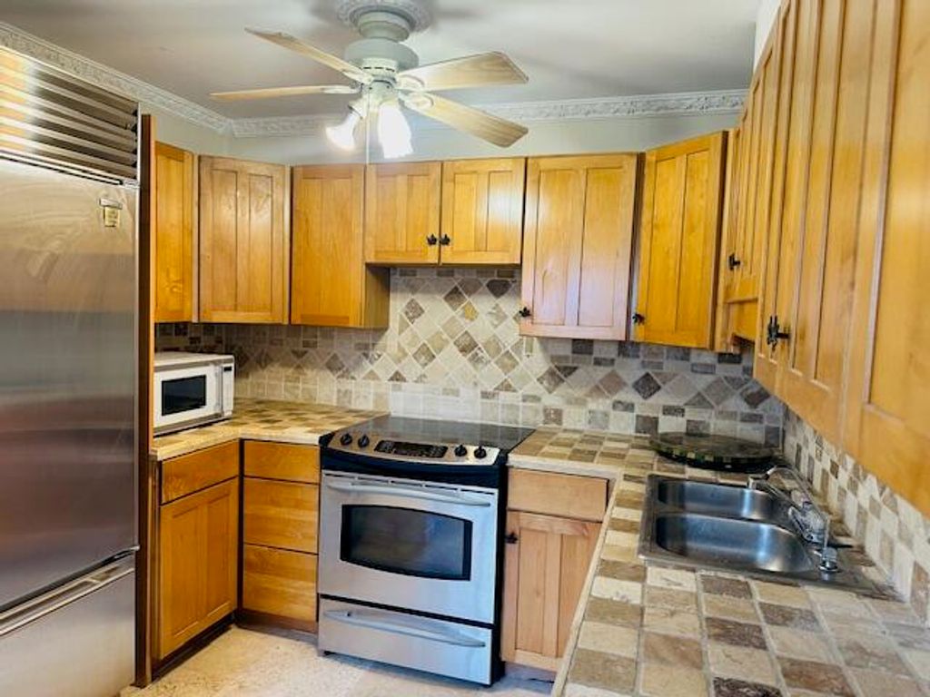 640 Oak Street, Boynton Beach, FL 33435