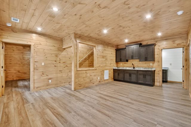 288 Windy Valley Trail, Blue Ridge, GA 30513
