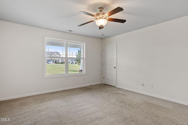 140 Denning Farms Lane, Benson, NC 27504
