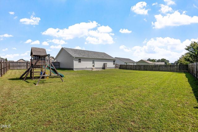 140 Denning Farms Lane, Benson, NC 27504