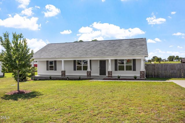 140 Denning Farms Lane, Benson, NC 27504