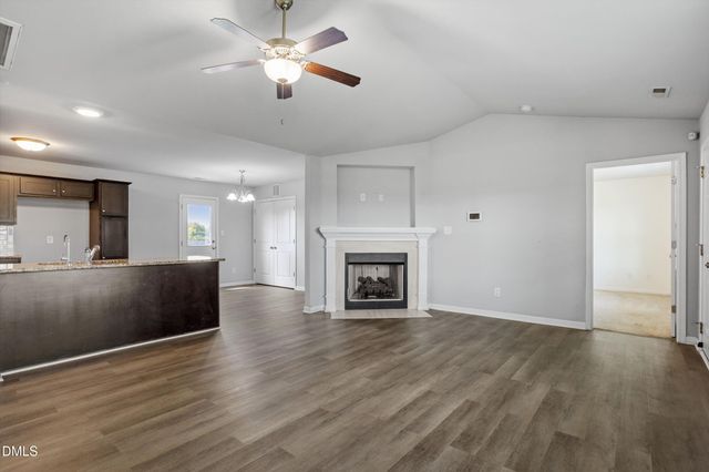 140 Denning Farms Lane, Benson, NC 27504