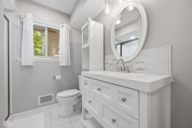 7616 Westfield Boulevard, Indianapolis, IN 46240