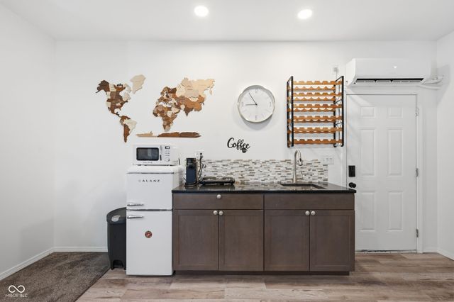 7616 Westfield Boulevard, Indianapolis, IN 46240