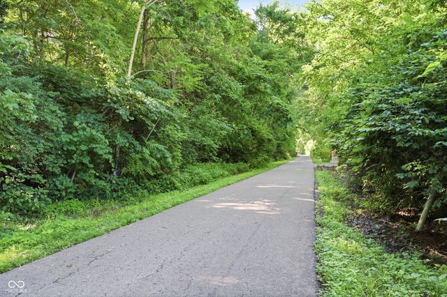 7616 Westfield Boulevard, Indianapolis, IN 46240