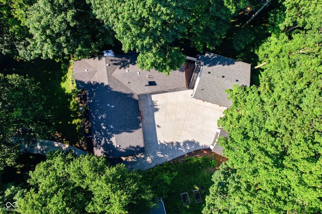 7616 Westfield Boulevard, Indianapolis, IN 46240