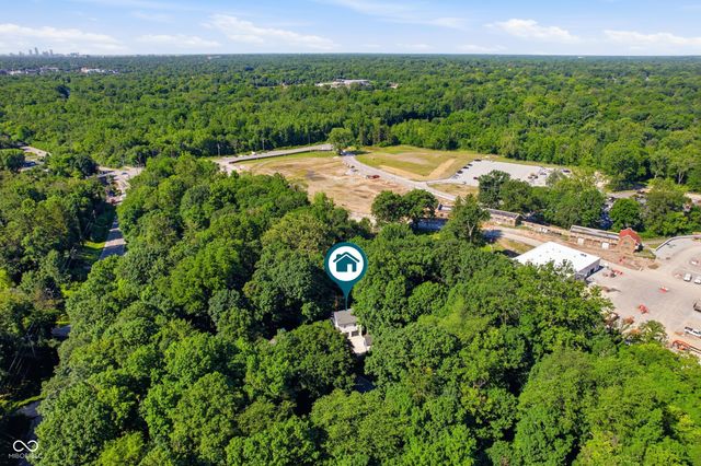 7616 Westfield Boulevard, Indianapolis, IN 46240