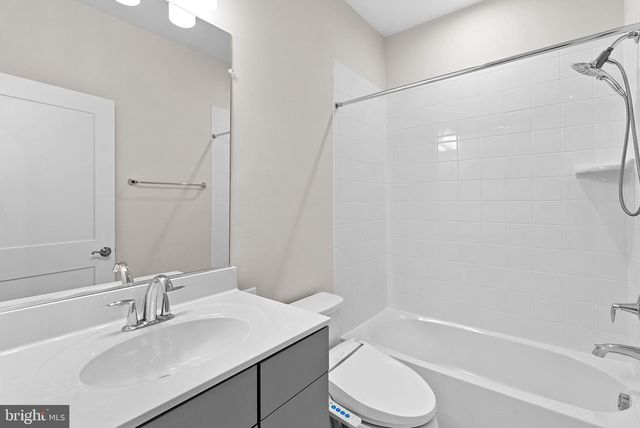 1145 MADEIRA TER SE, Leesburg, VA 20175