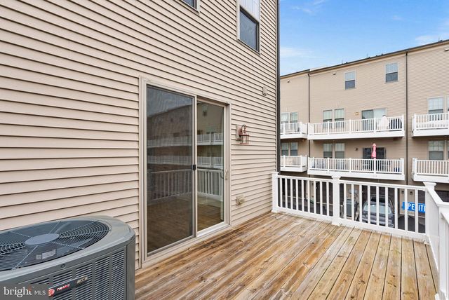 1145 MADEIRA TER SE, Leesburg, VA 20175
