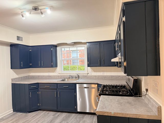 416 ROSSER RD, Memphis, TN 38120