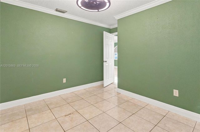 5471 W 27th Court, Hialeah, FL 33016