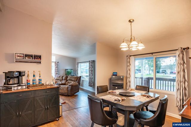 3355 Snow Peak Pl, Lebanon, OR 97355