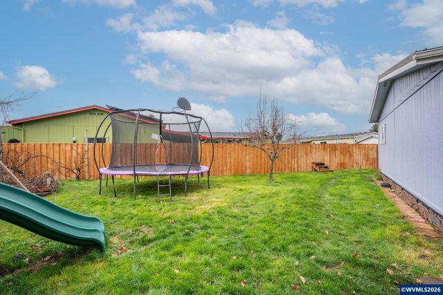 3355 Snow Peak Pl, Lebanon, OR 97355