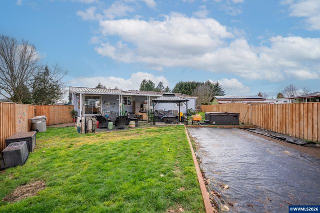 3355 Snow Peak Pl, Lebanon, OR 97355