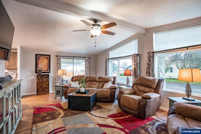 3355 Snow Peak Pl, Lebanon, OR 97355