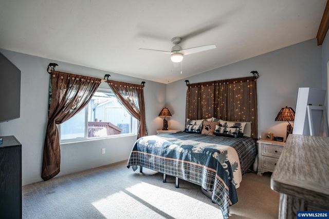 3355 Snow Peak Pl, Lebanon, OR 97355