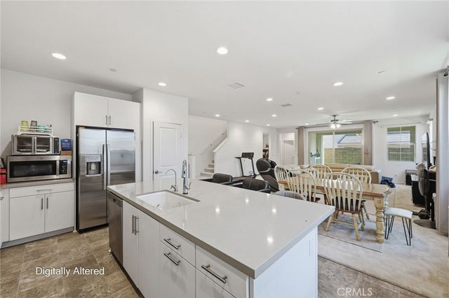 7022 Calla Lily 3, Fontana, CA 92336