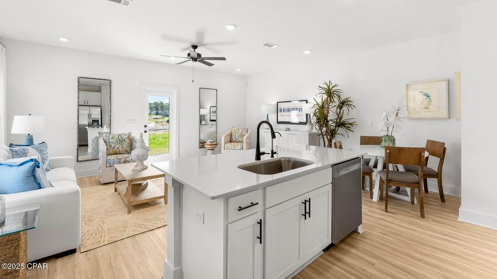 Image 5 of property listing at 266 Phillips Bluff Avenue, Panama City Beach, FL 32407