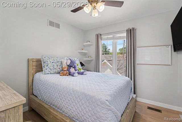 26633 Rialto Street, Madison Heights, MI 48071