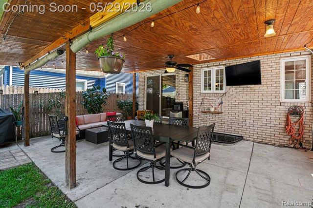 26633 Rialto Street, Madison Heights, MI 48071