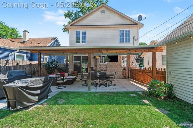 26633 Rialto Street, Madison Heights, MI 48071