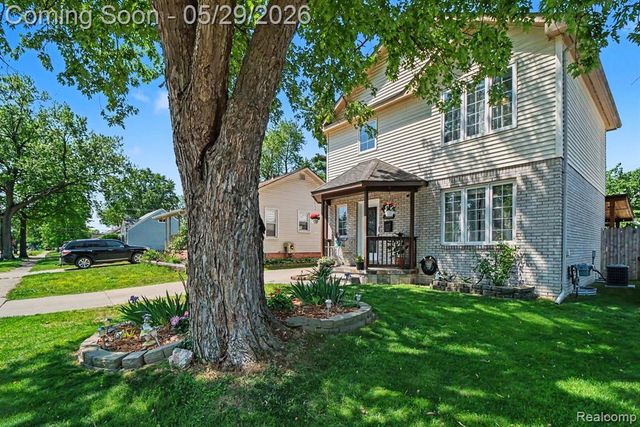 26633 Rialto Street, Madison Heights, MI 48071