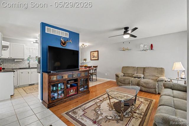 26633 Rialto Street, Madison Heights, MI 48071