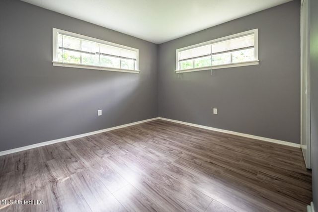 210 Valley Vista Drive, Jackson, MS 39211