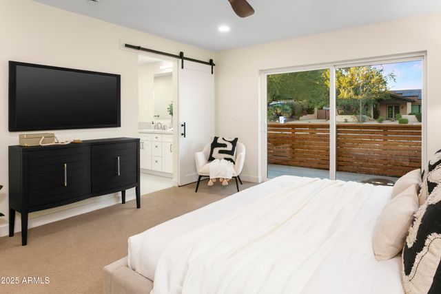 2273 E Clinton Street, Phoenix, AZ 85028