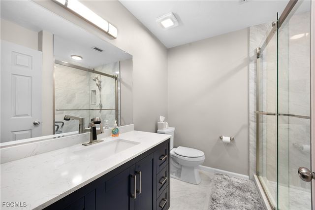 5948 Sonnet CT, North Fort Myers, FL 33903