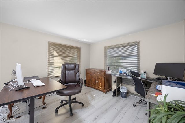 5948 Sonnet CT, North Fort Myers, FL 33903