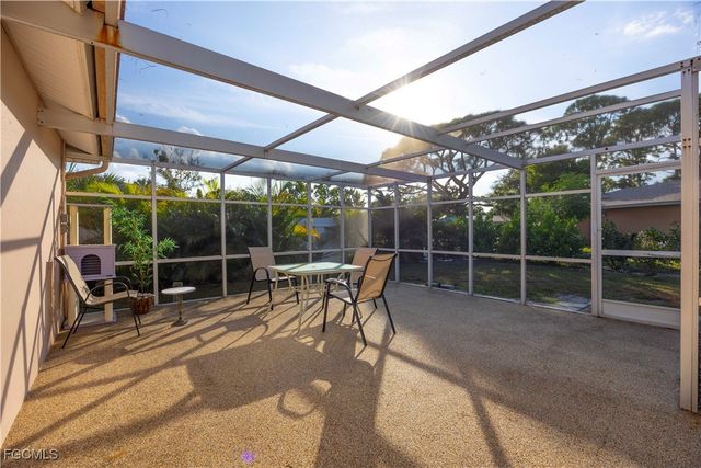 5948 Sonnet CT, North Fort Myers, FL 33903